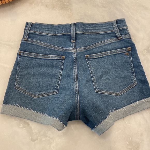 Madewell high rise denim shorts, size 24 - Picture 2 of 5